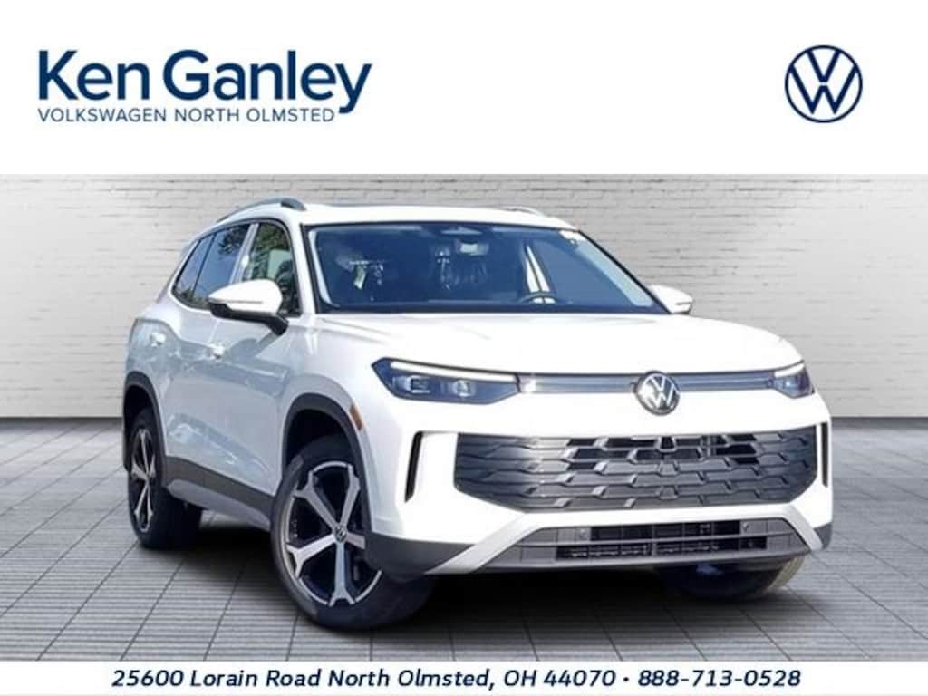 New 2025 Volkswagen Tiguan 2.0T SE SUV