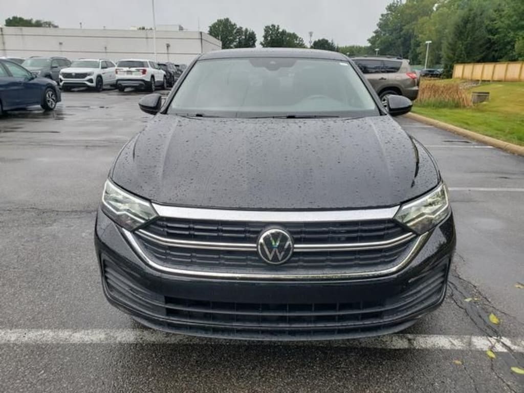 Certified 2023 Volkswagen Jetta 1.5T SE Sedan