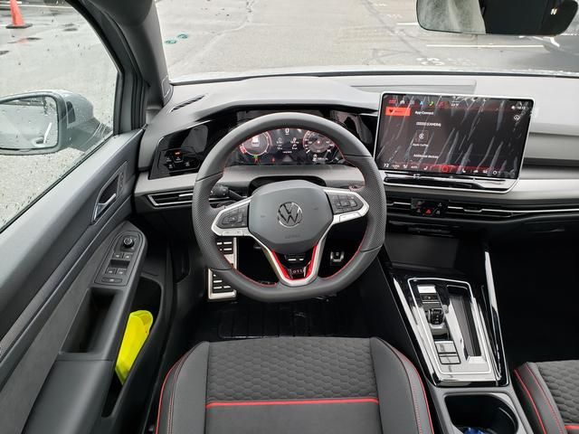 2026 Volkswagen Golf GTI SE - Photo 9