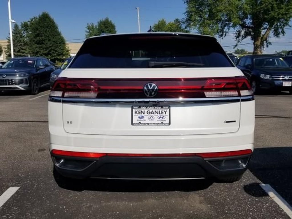 New 2026 Volkswagen Atlas Cross Sport SE SUV
