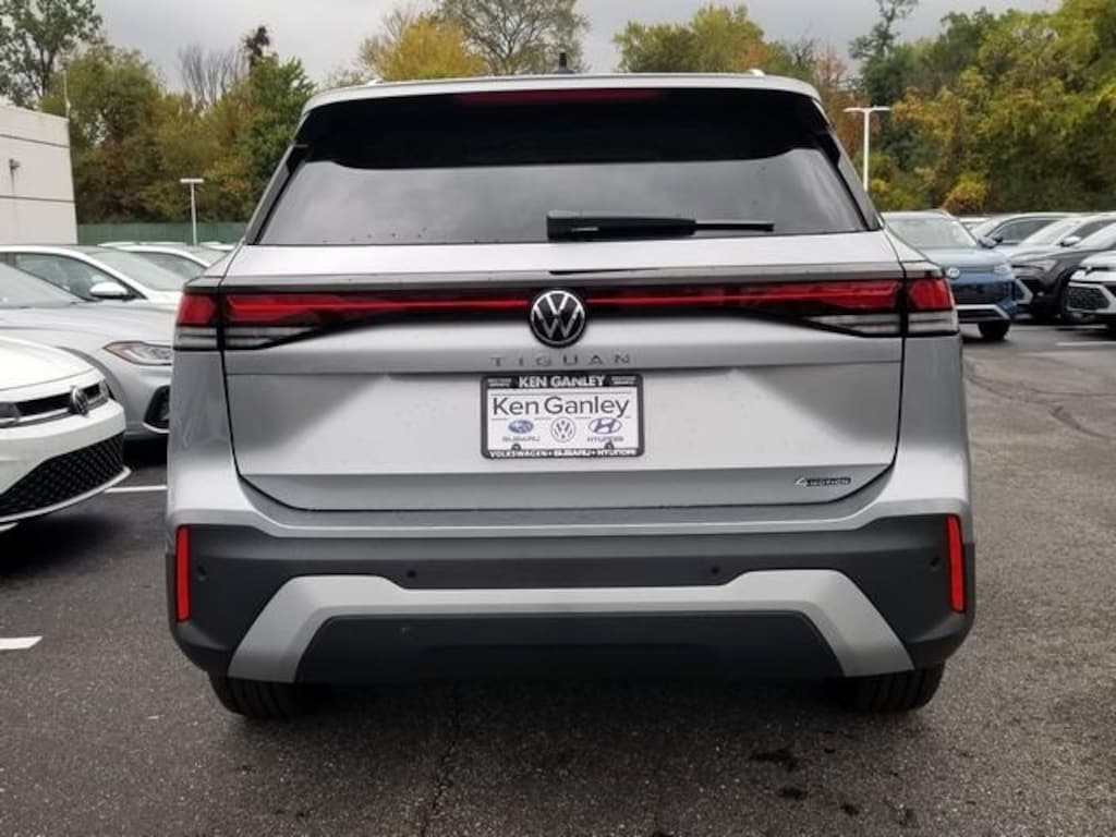 New 2025 Volkswagen Tiguan 2.0T S SUV