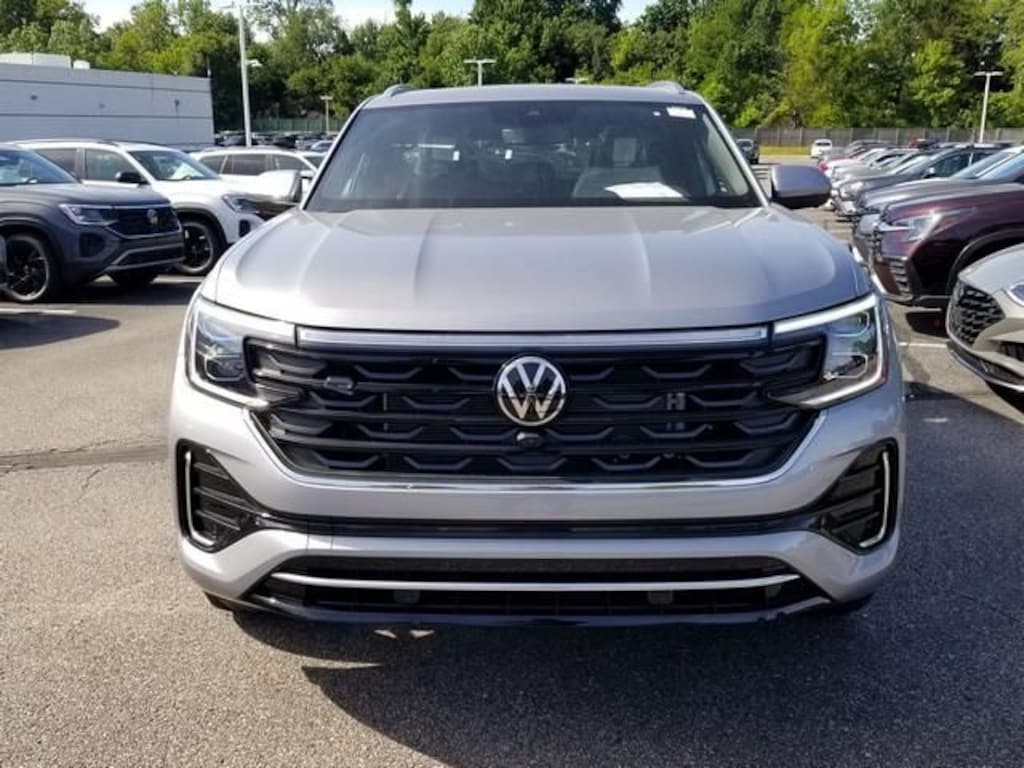 New 2026 Volkswagen Atlas Cross Sport 2.0T SEL Premium R-Line SUV