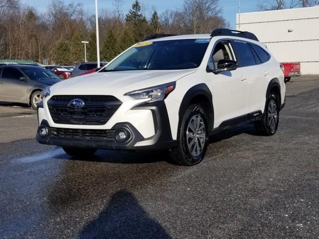 Used 2024 Subaru Outback Premium SUV