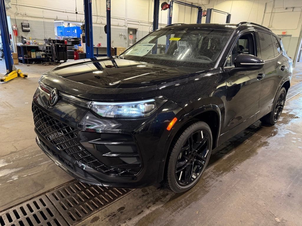New 2026 Volkswagen Tiguan SE R-Line Black SUV