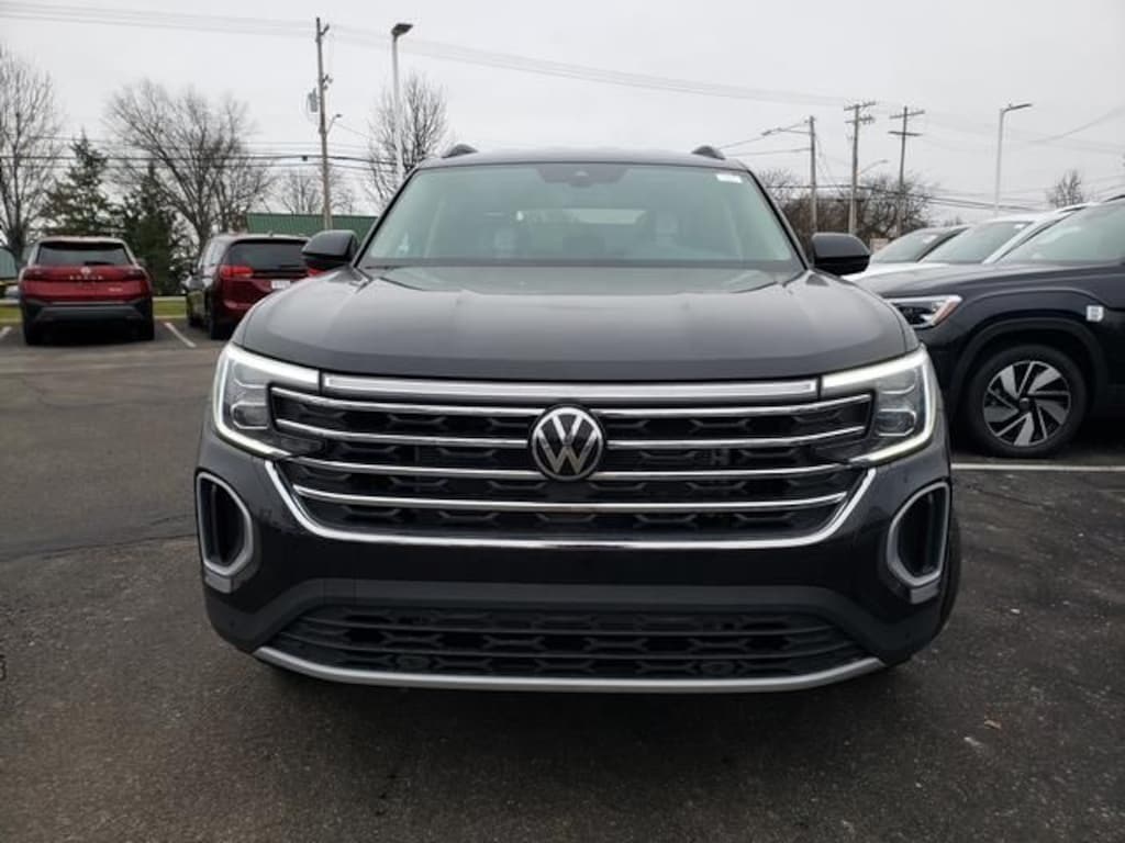 New 2026 Volkswagen Atlas SE w/Technology SUV