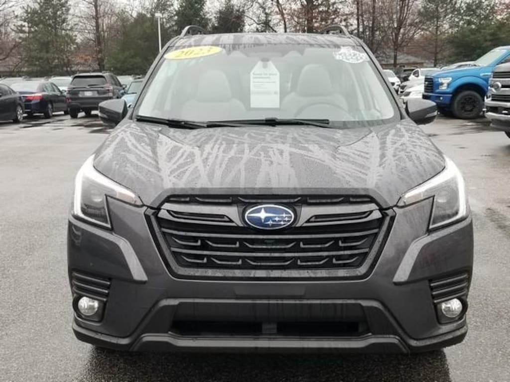 Used 2023 Subaru Forester Limited SUV