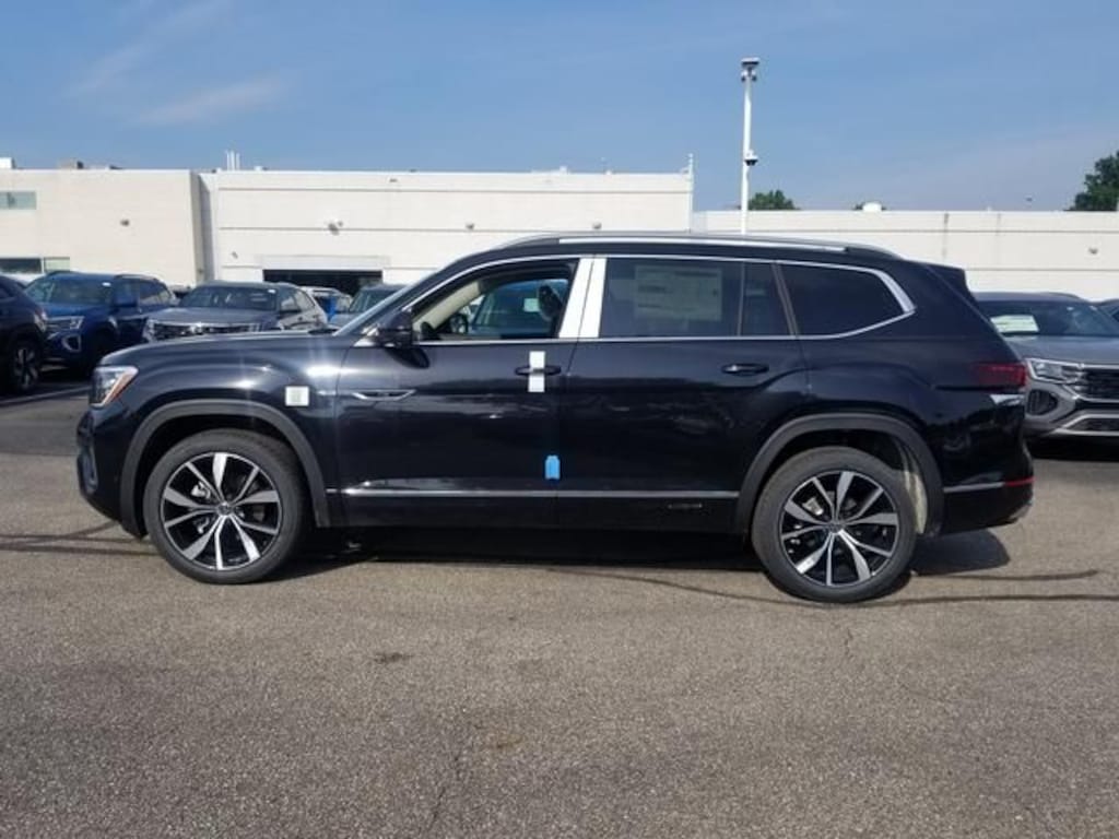 New 2026 Volkswagen Atlas SEL Premium R-Line SUV