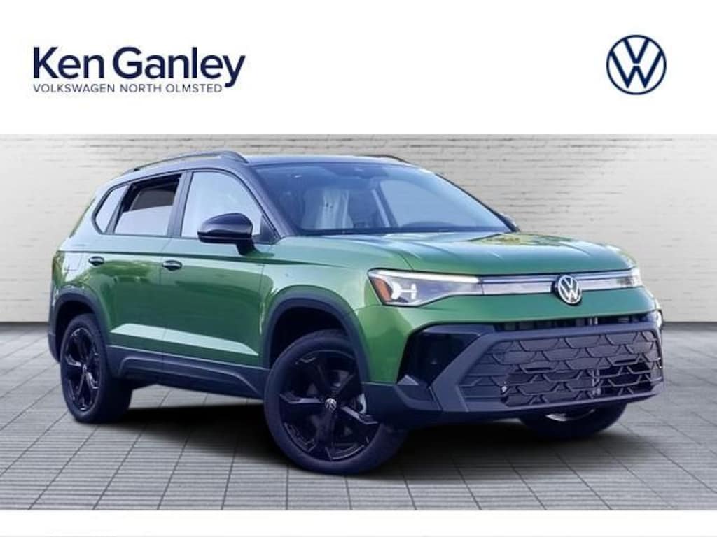 New 2026 Volkswagen Taos 1.5T SE Black SUV