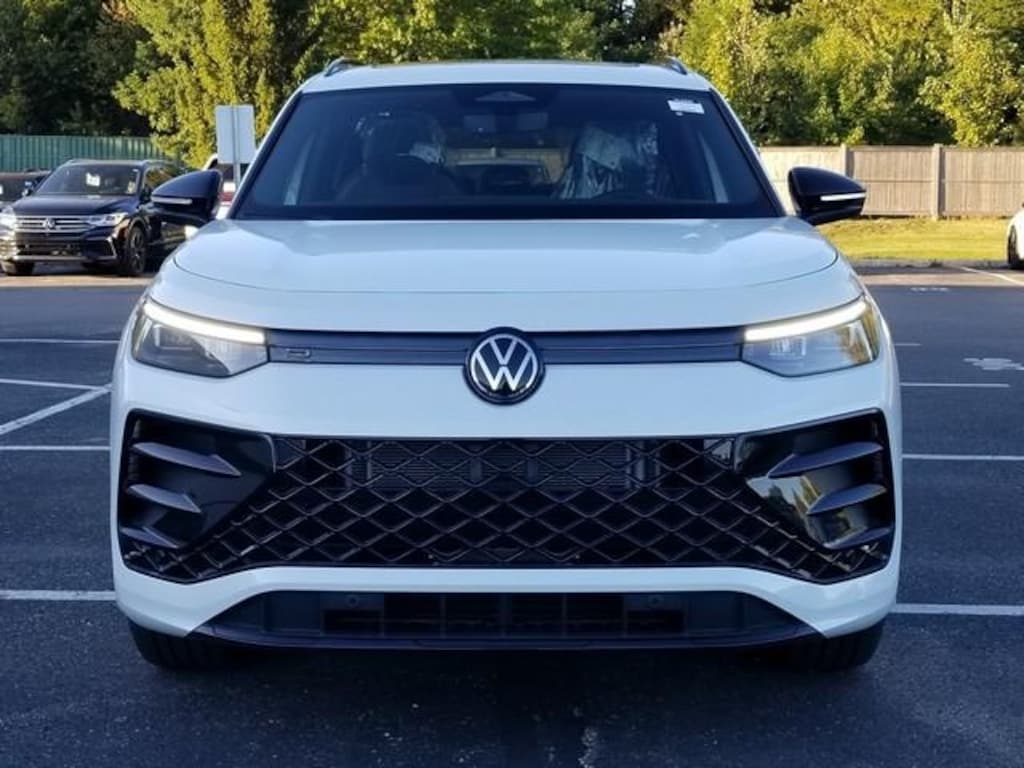 New 2025 Volkswagen Tiguan 2.0T SE R-Line Black SUV