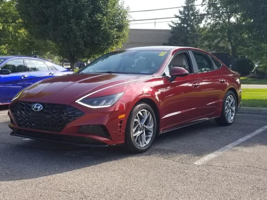 Used 2023 Hyundai Sonata SEL Sedan