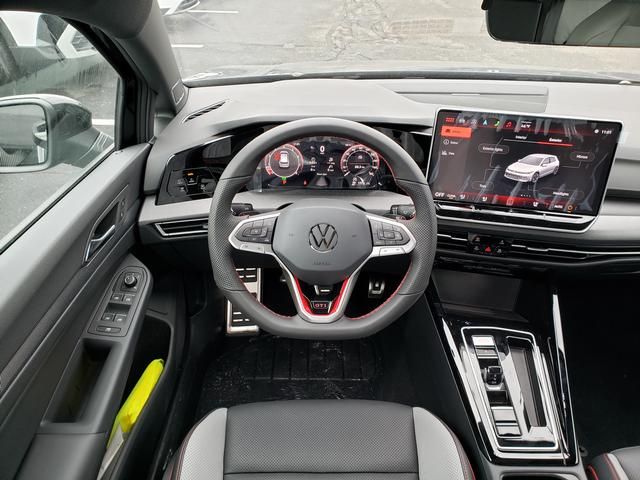 2026 Volkswagen Golf GTI SE - Photo 9
