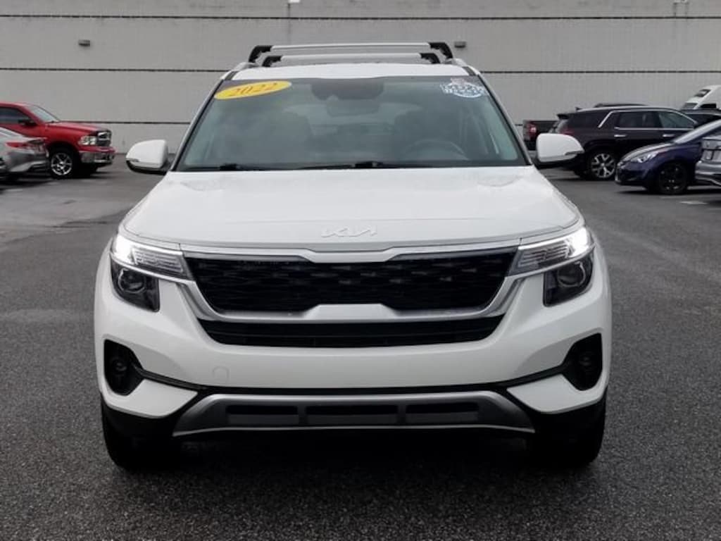 Used 2022 Kia Seltos EX SUV