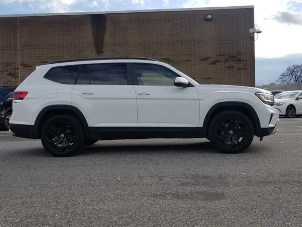 Certified 2022 Volkswagen Atlas 2.0T SE w/Technology SUV
