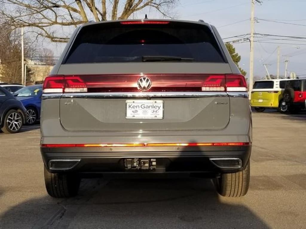 New 2026 Volkswagen Atlas 2.0T SE w/Technology SUV