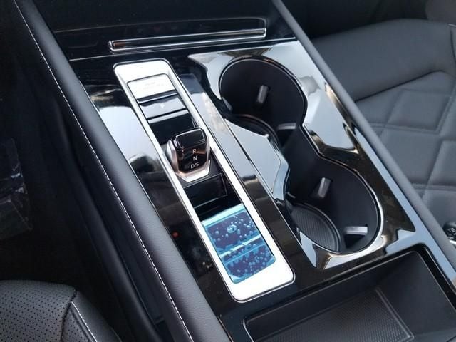 2026 Volkswagen Atlas SE w/Tech - Photo 12