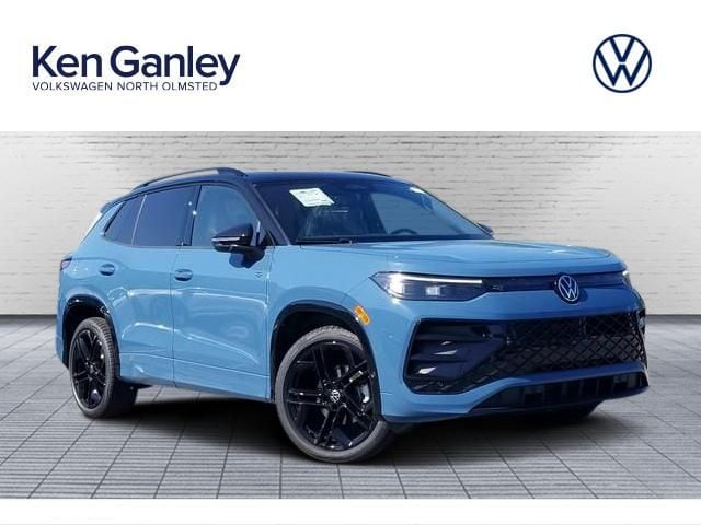 2026 Volkswagen Tiguan 2.0T SE R-Line Black's photo
