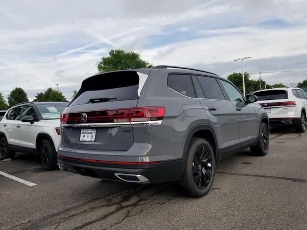 New 2026 Volkswagen Atlas 2.0T SE w/Technology SUV