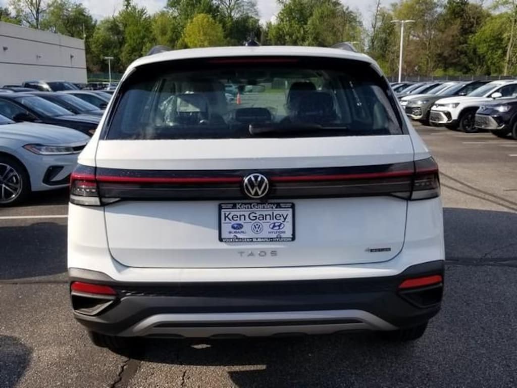 New 2026 Volkswagen Taos 1.5T S SUV