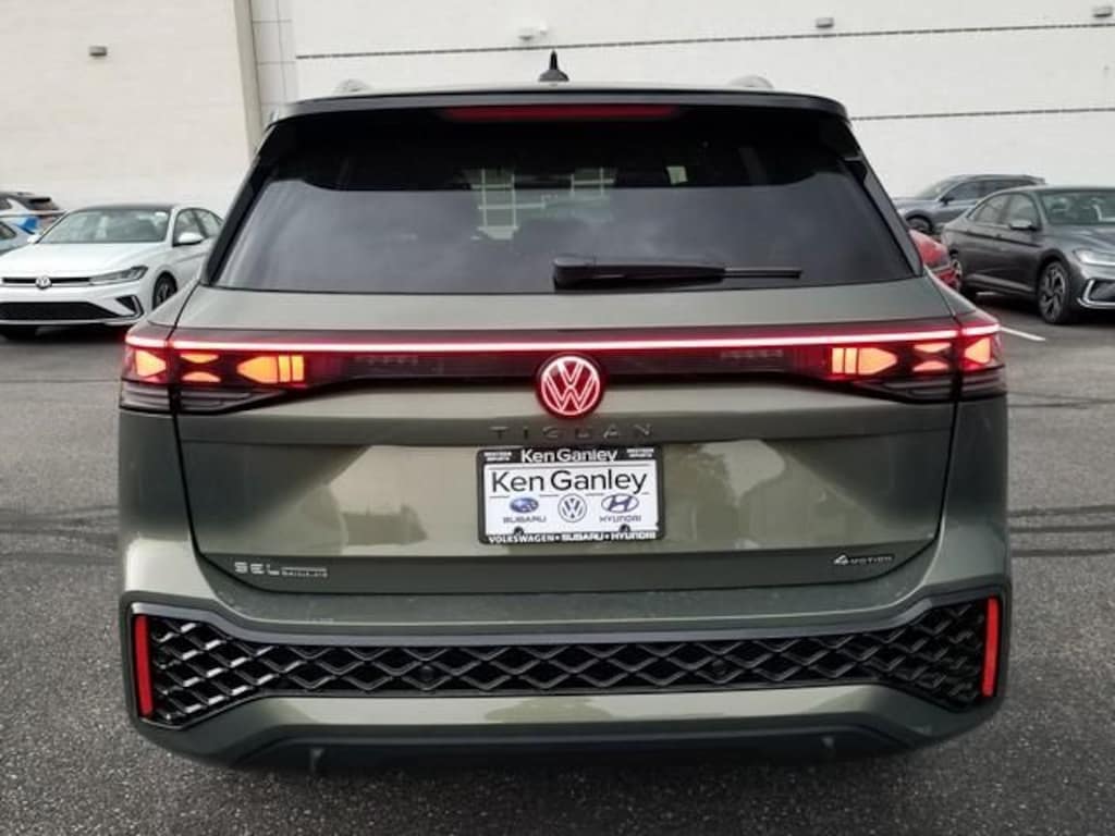 New 2026 Volkswagen Tiguan 2.0T SEL R-Line Turbo SUV