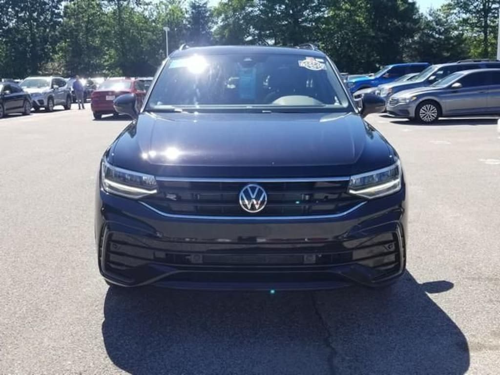 Certified 2023 Volkswagen Tiguan 2.0T SE R-Line Black SUV