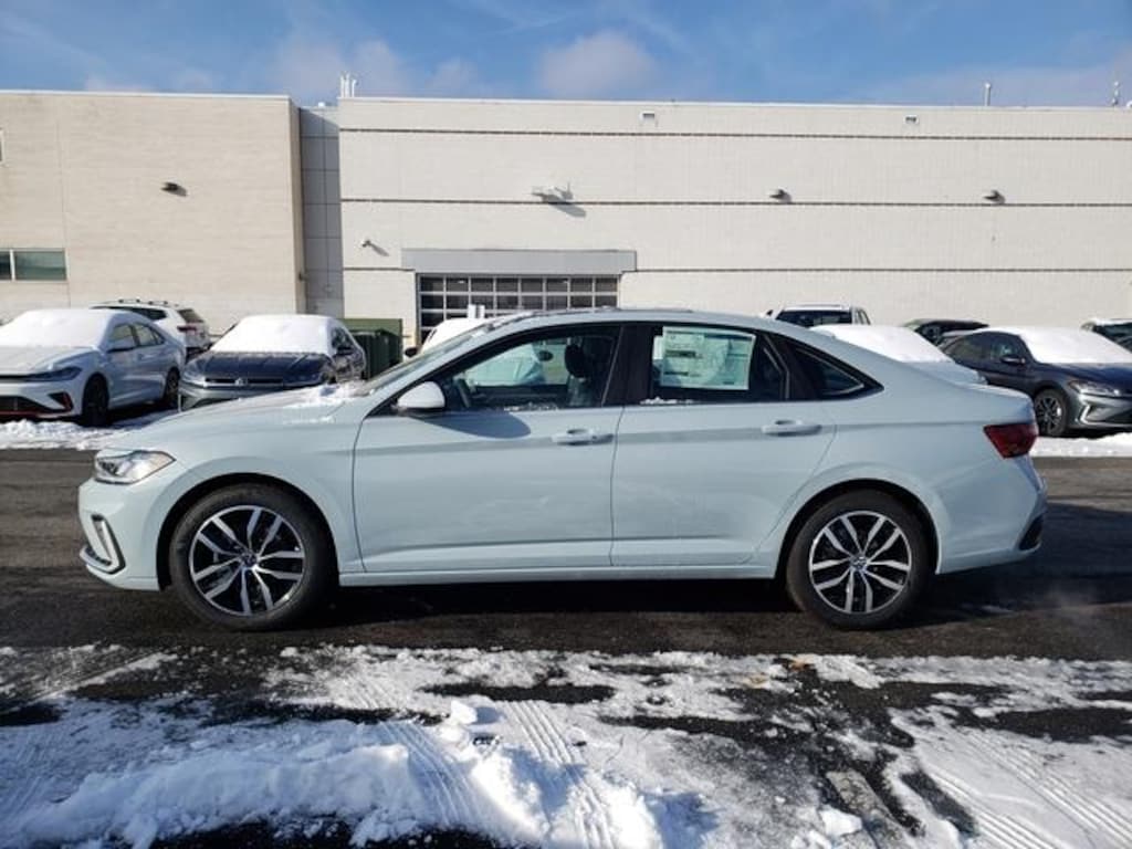 New 2026 Volkswagen Jetta 1.5T SE Sedan