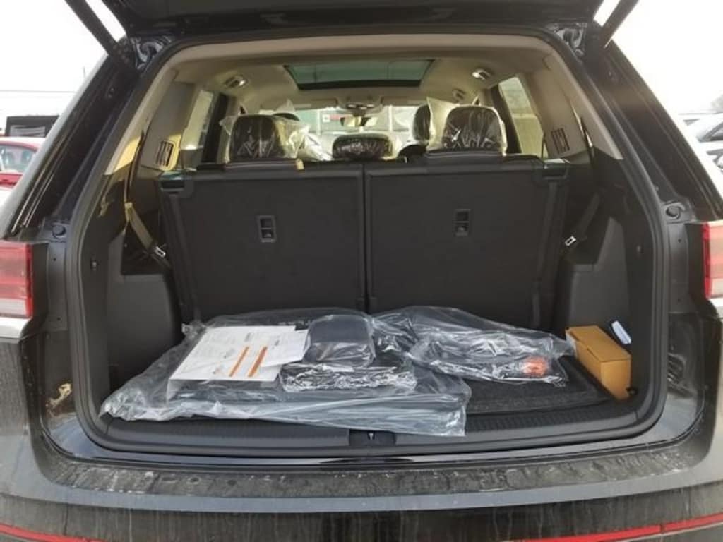 New 2026 Volkswagen Atlas 2.0T SE w/Technology SUV