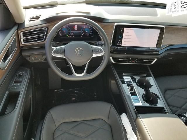 2026 Volkswagen Atlas SE w/Tech - Photo 11