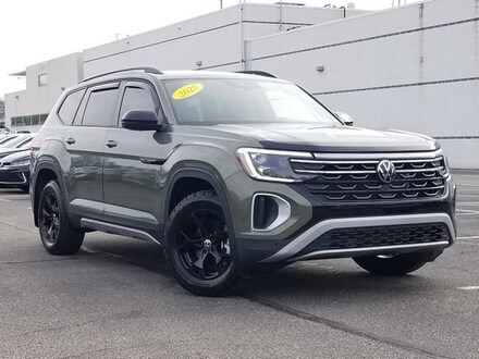 2025 Volkswagen Atlas 2.0T Peak Edition SUV