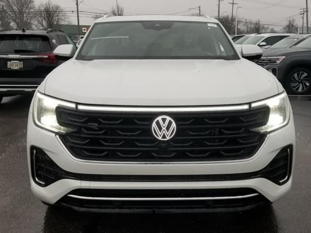 New 2026 Volkswagen Atlas Cross Sport 2.0T SEL Premium R-Line SUV