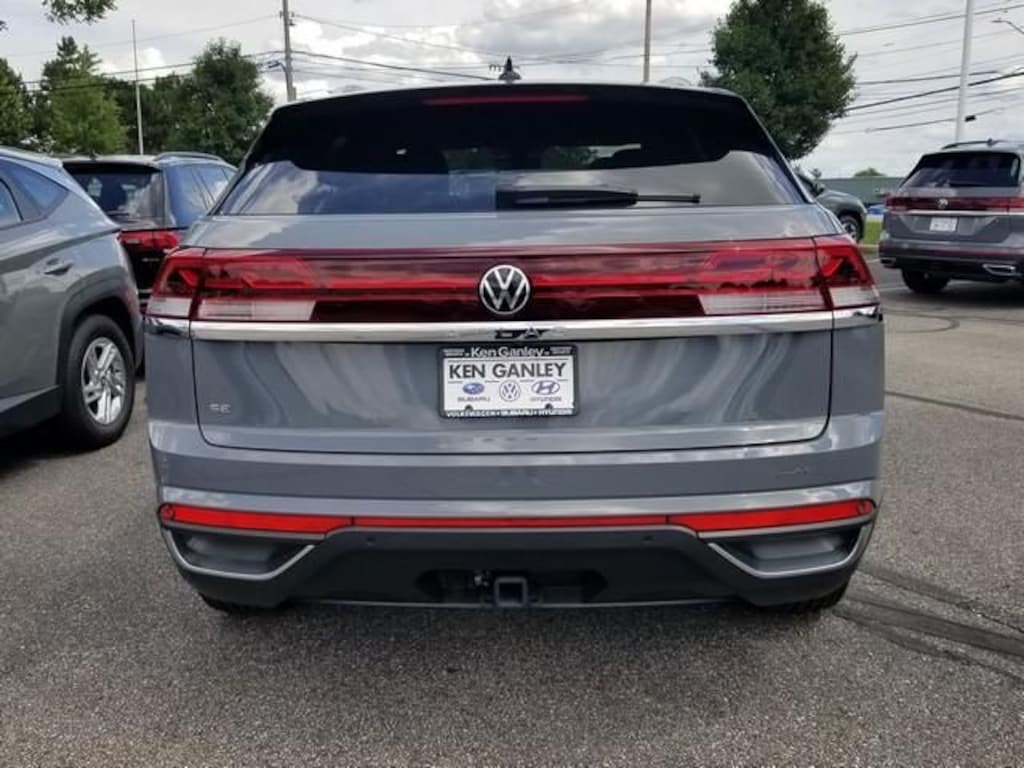 New 2026 Volkswagen Atlas Cross Sport SE w/Technology SUV