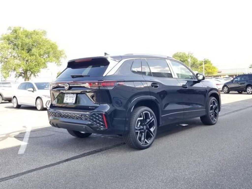 New 2026 Volkswagen Tiguan 2.0T SEL R-Line Turbo SUV