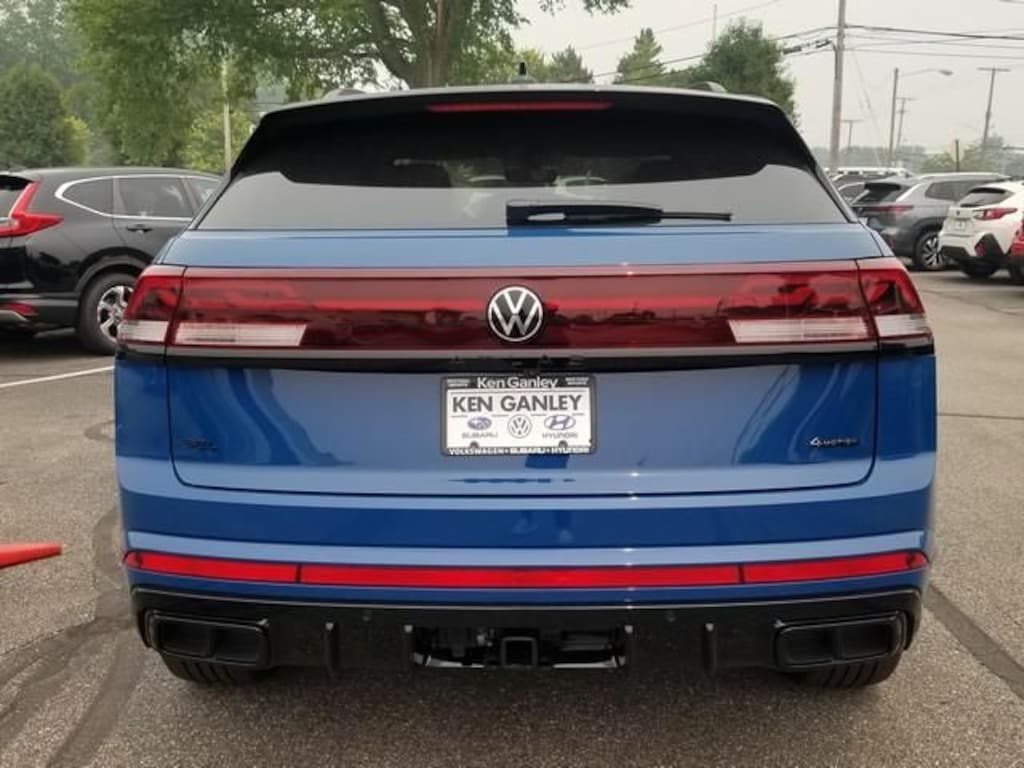New 2026 Volkswagen Atlas Cross Sport SEL R-Line Black SUV