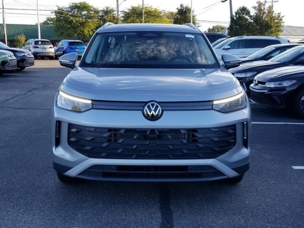 New 2025 Volkswagen Tiguan 2.0T S SUV