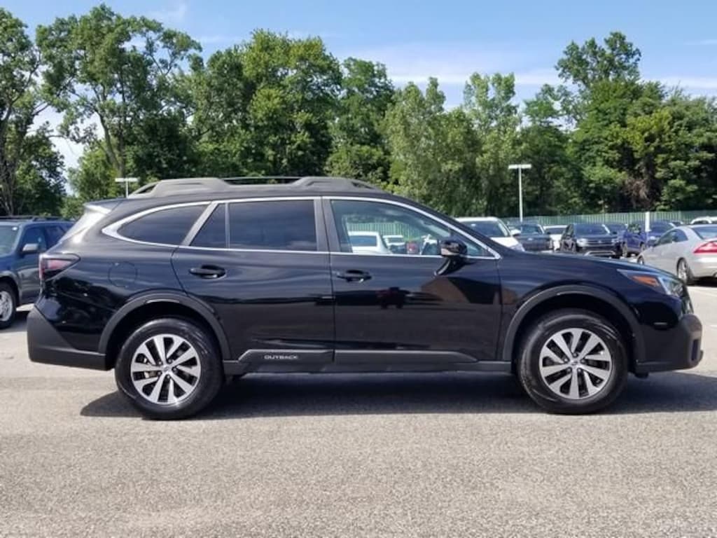Used 2020 Subaru Outback Premium SUV