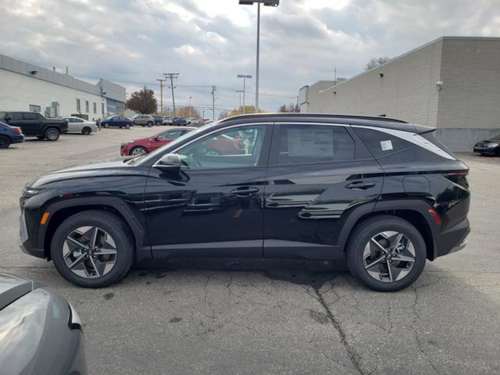 New 2026 Hyundai Tucson SEL Premium AWD SUV