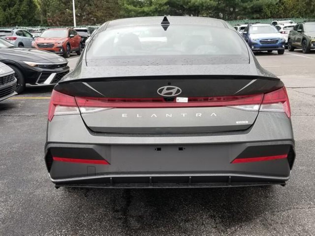 New 2025 Hyundai Elantra Hybrid SEL Sport Sedan