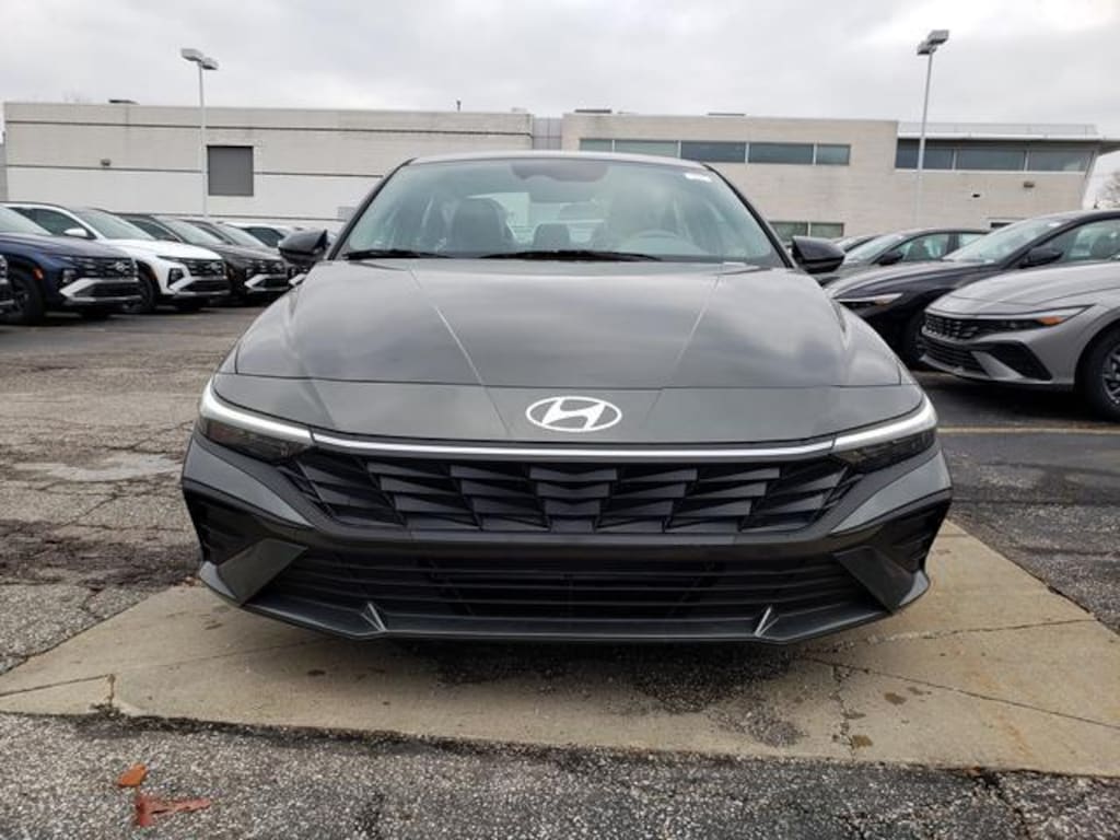 New 2026 Hyundai Elantra SEL Sport Sedan