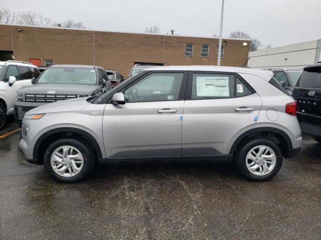 New 2026 Hyundai Venue SE SUV