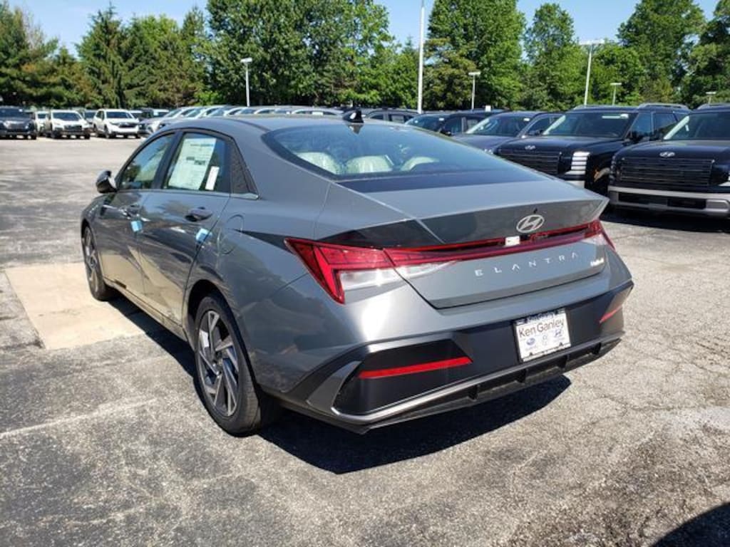 New 2026 Hyundai Elantra Limited Sedan