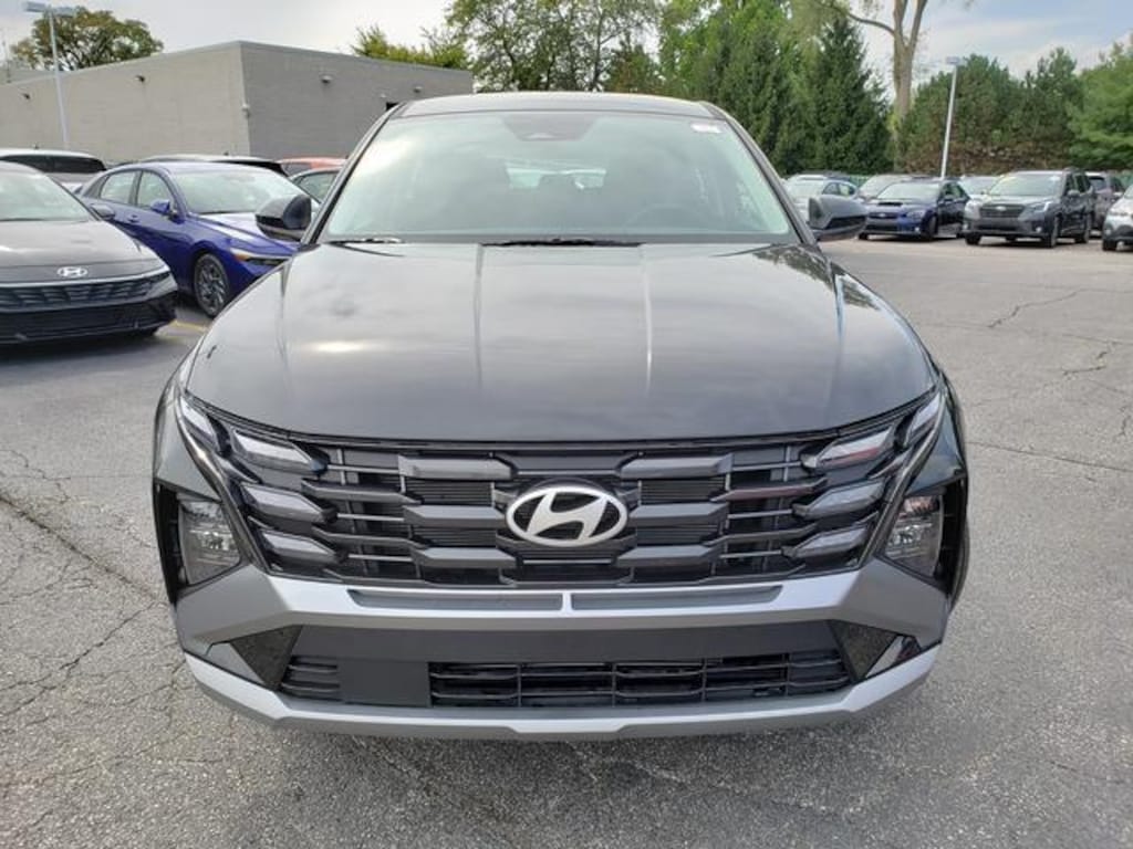 New 2025 Hyundai Tucson SE FWD SUV