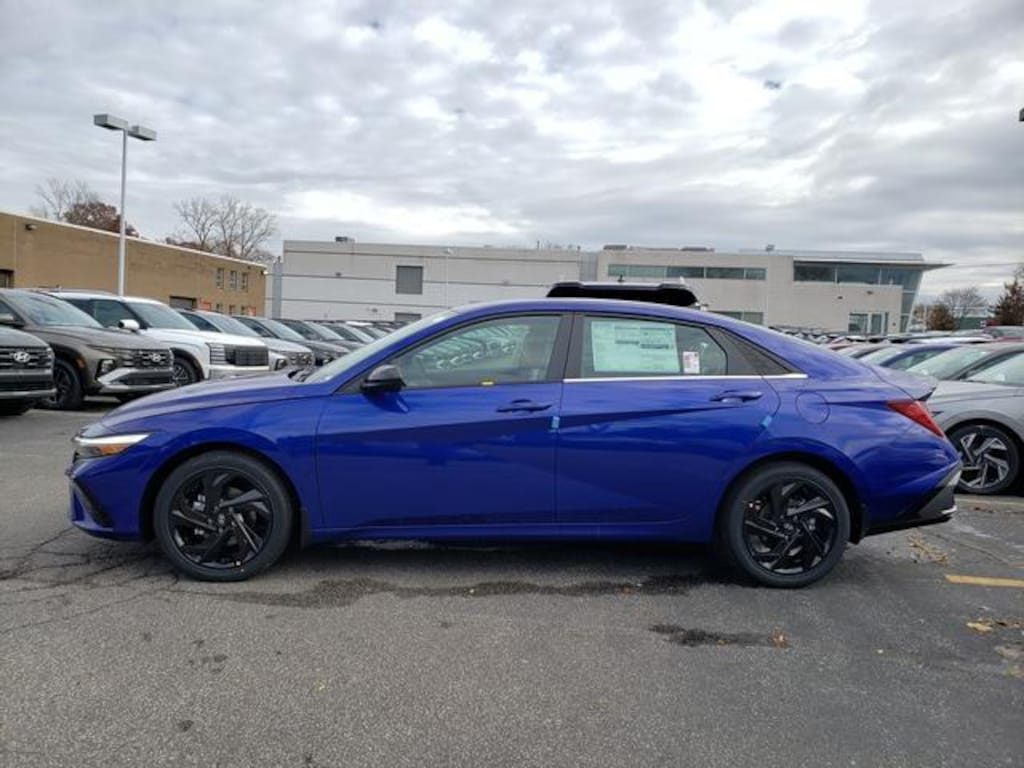 New 2026 Hyundai Elantra SEL Sport Premium Sedan