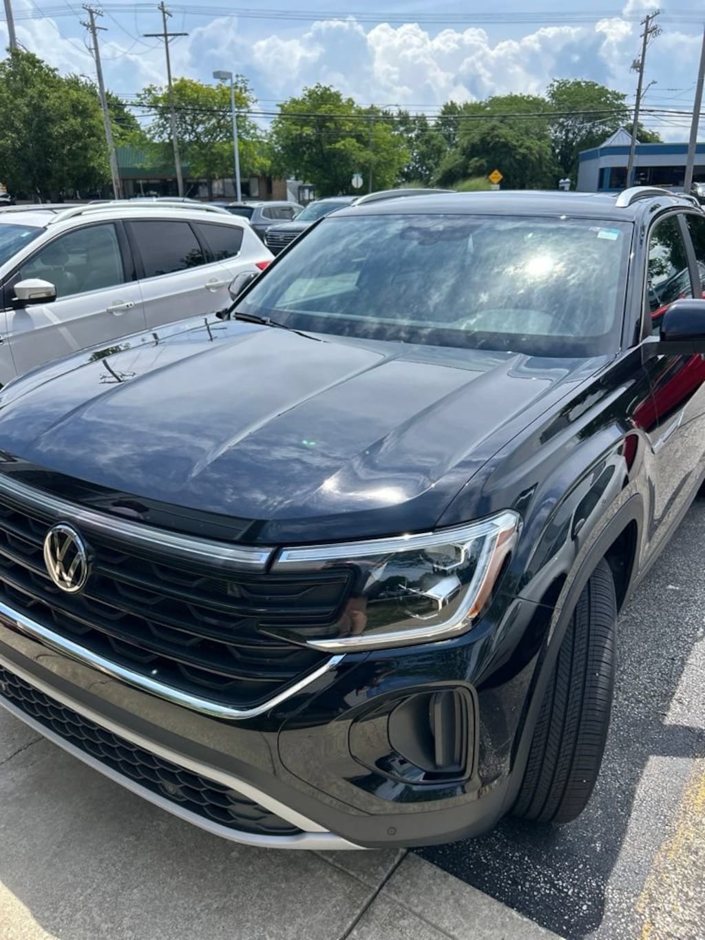 Certified 2024 Volkswagen Atlas Cross Sport 2.0T SE w/Technology SUV