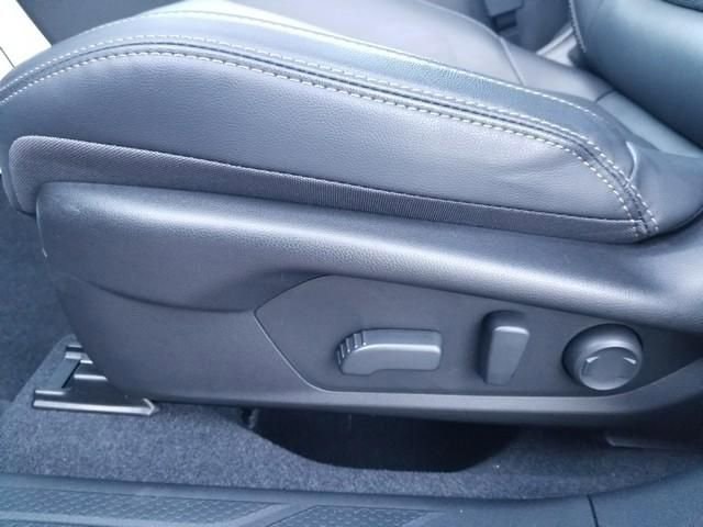 2026 Subaru Outback Limited - Photo 17