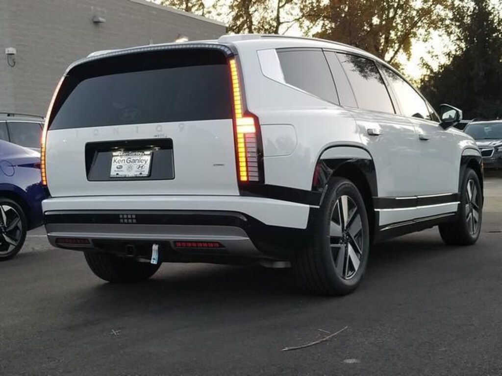 New 2026 Hyundai IONIQ 9 SEL SUV