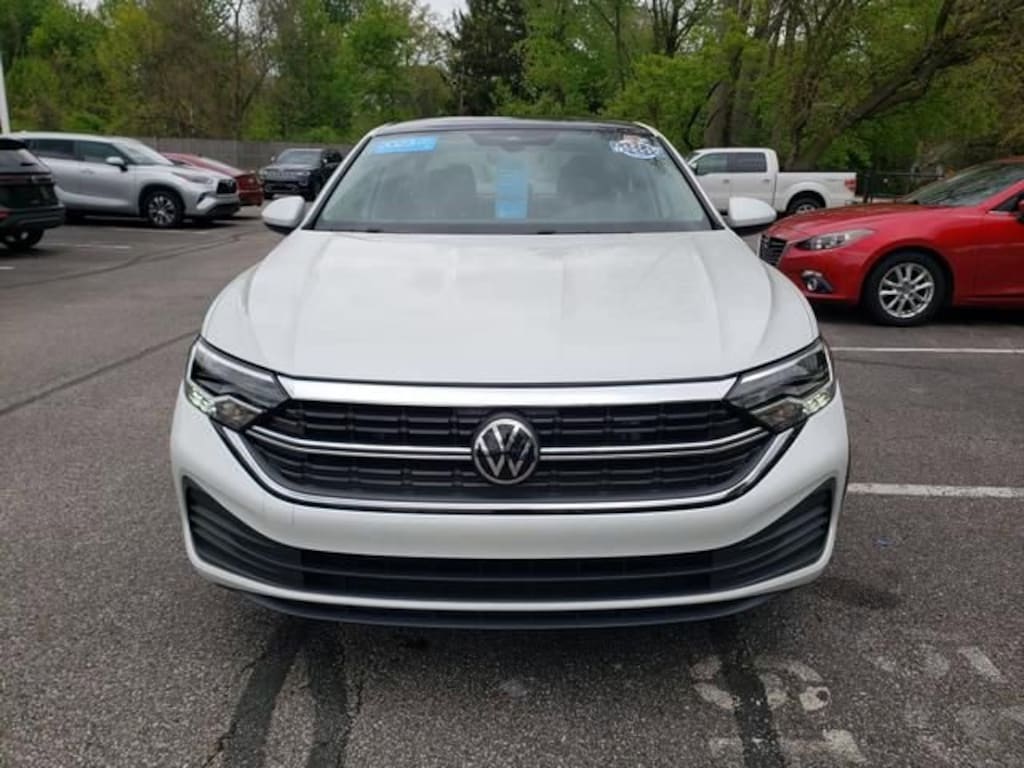 Certified 2023 Volkswagen Jetta 1.5T SE Sedan