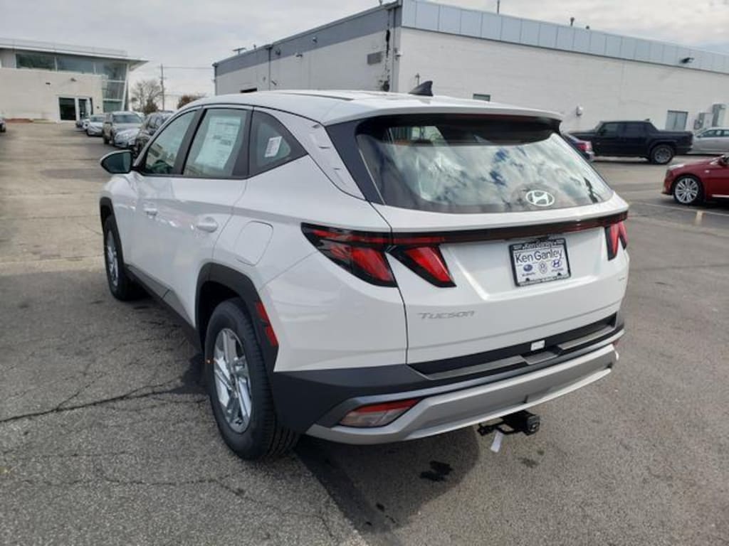 New 2026 Hyundai Tucson SE AWD SUV
