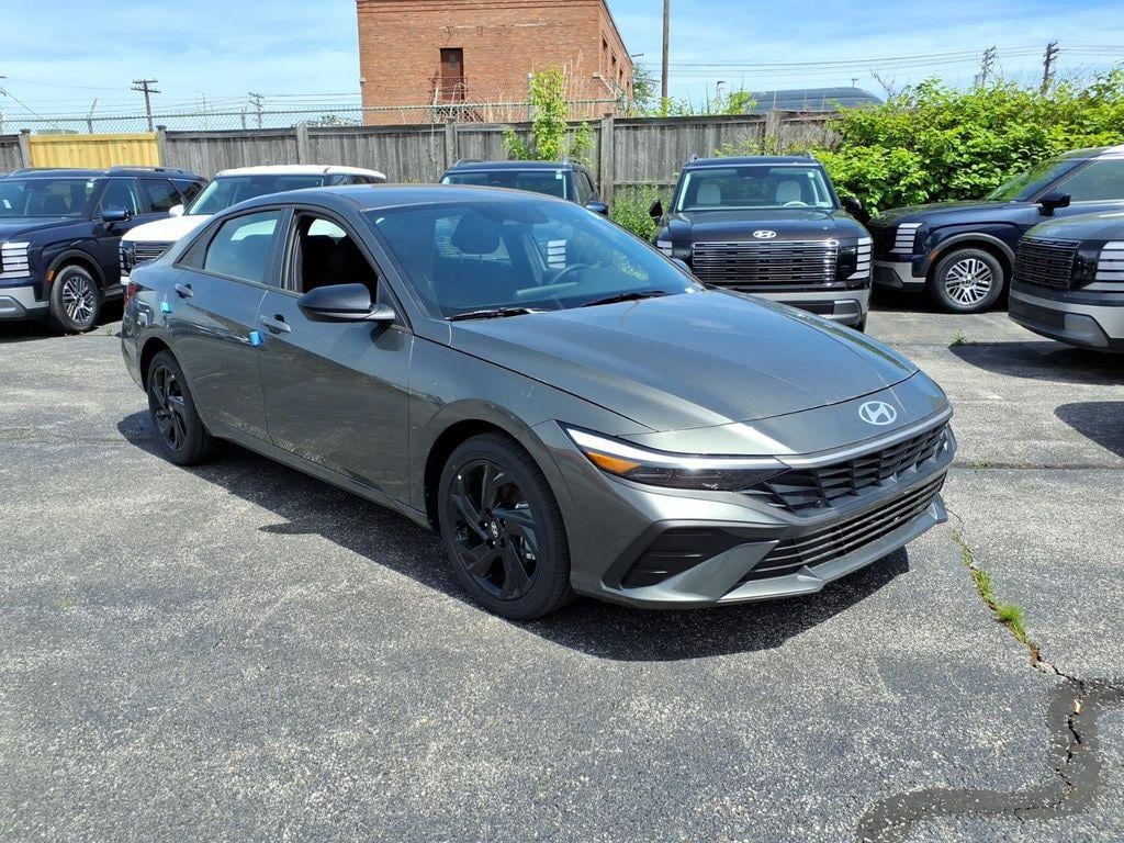 New 2026 Hyundai Elantra Hybrid SEL Sport Sedan