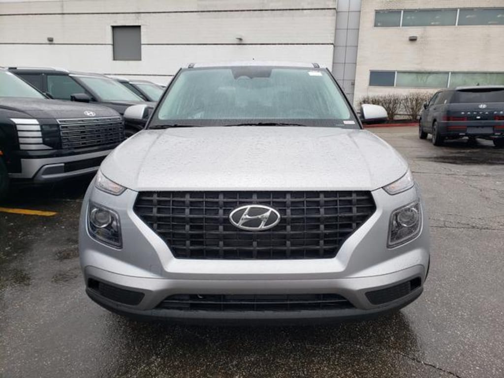New 2026 Hyundai Venue SE SUV