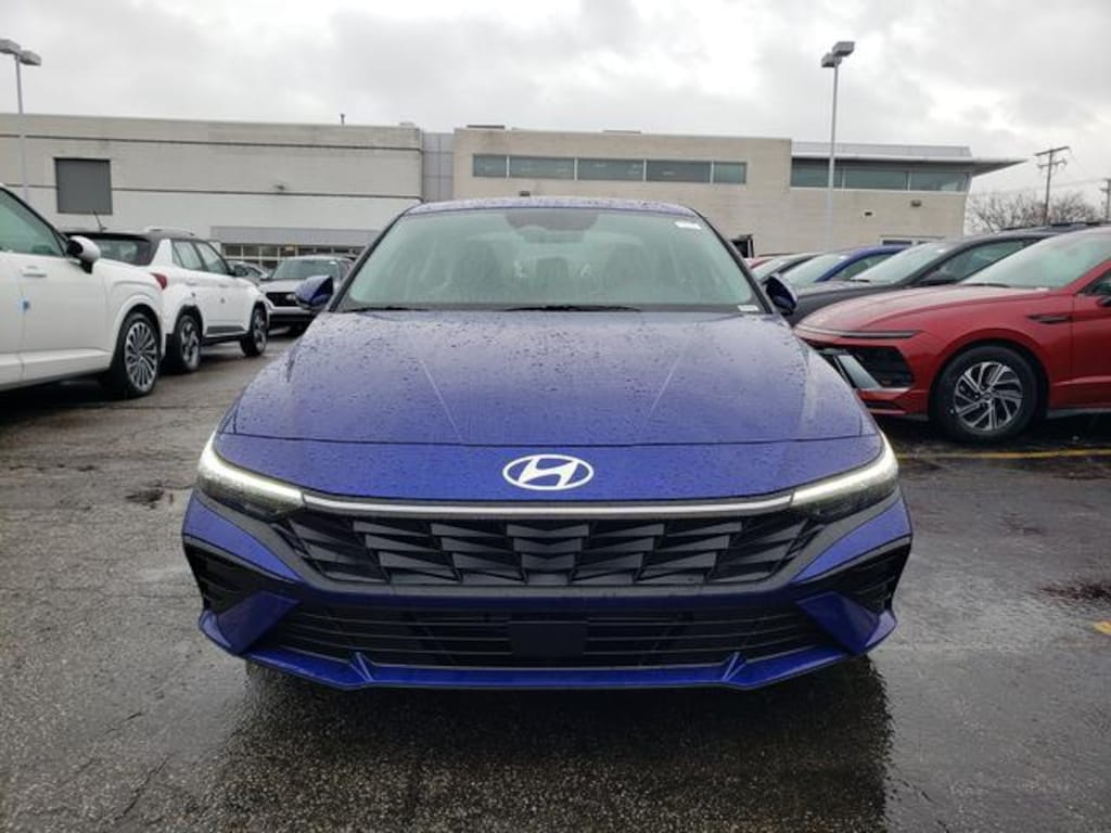 New 2026 Hyundai Elantra Limited Sedan