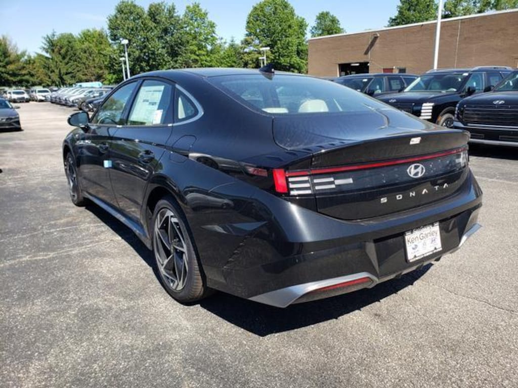 New 2026 Hyundai Sonata SEL Sport Sedan